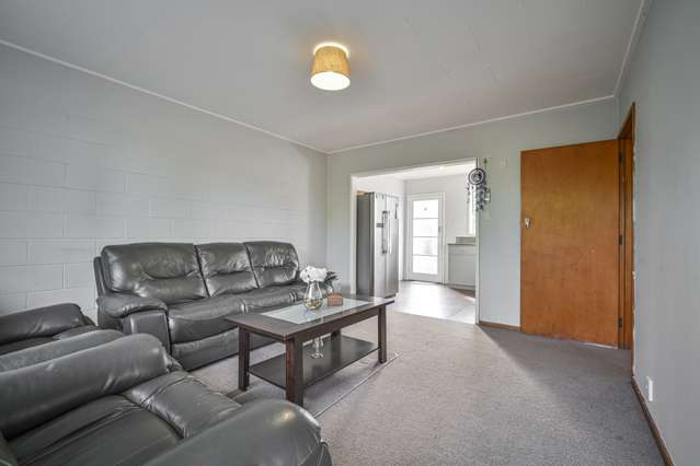 2/8a Christie Crescent Havelock North_4