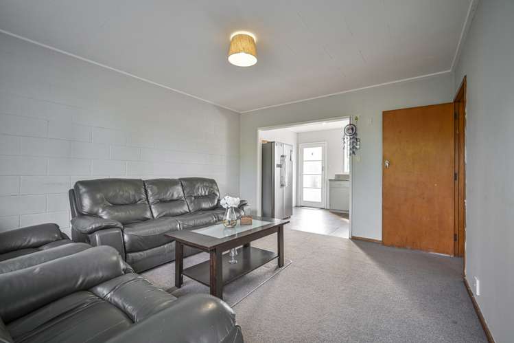 2/8a Christie Crescent Havelock North_4