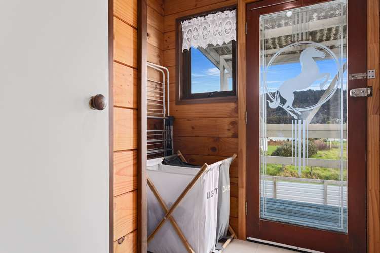 9 Pollen Street Matata_13