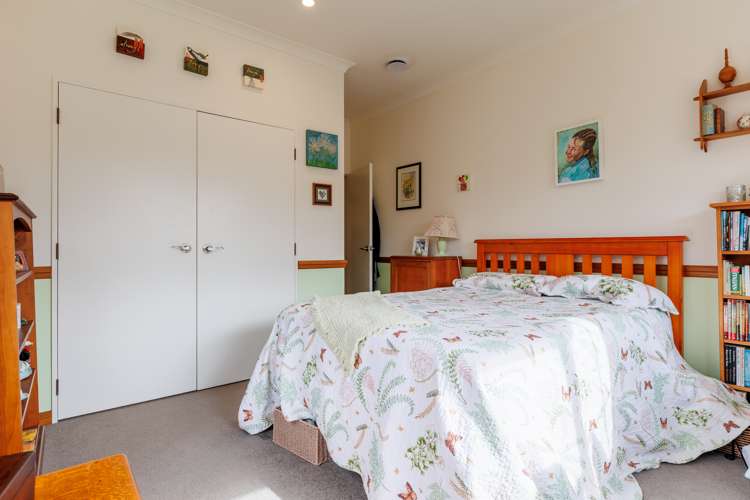 71 Cashmere Drive Fitzherbert_16