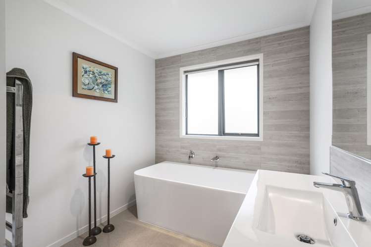 6 Hera Lane Pyes Pa_15