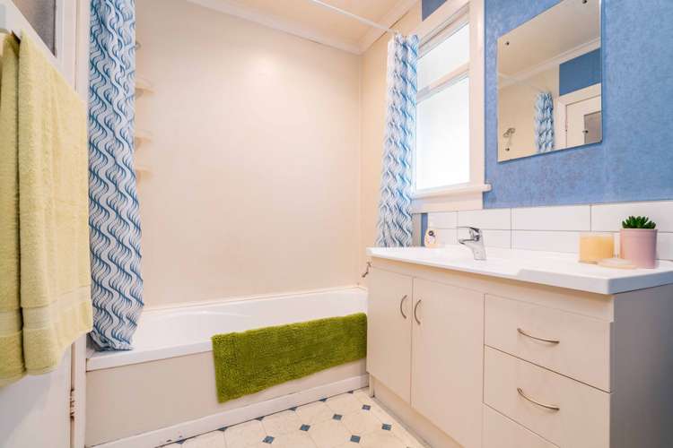 48 Playfair Street Caversham_14