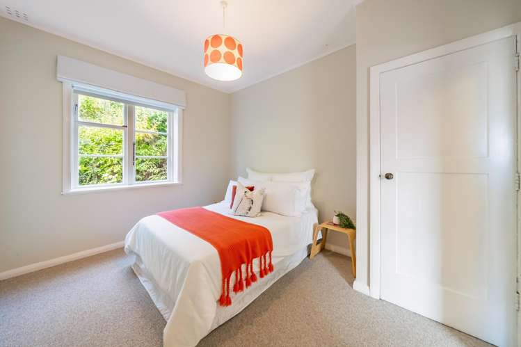 8 Saint Albans Avenue Karori_13