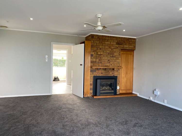 51 Roberts Road Matakatia_8