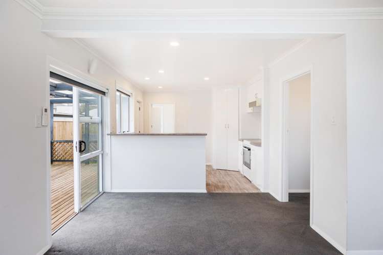 345 Tremaine Avenue Takaro_15