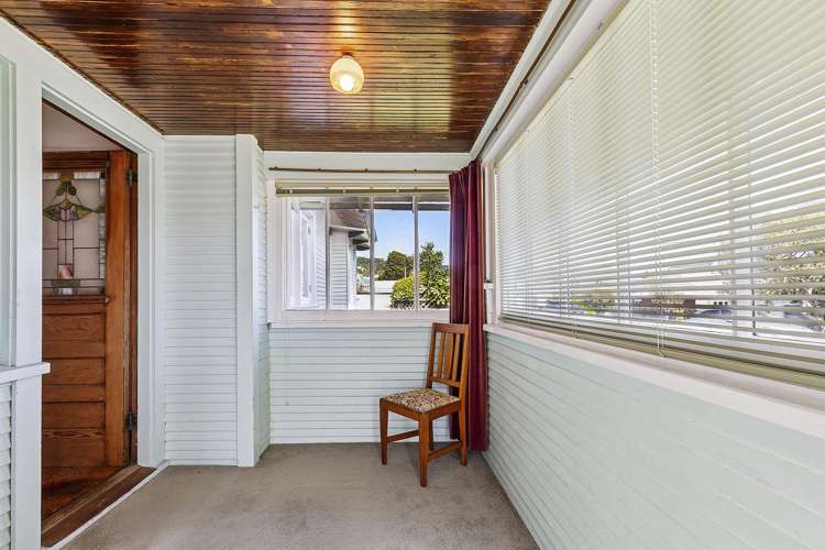 36 Campbell Street Karori_11