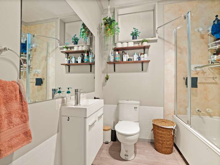 4 Chaucer Street Milton_18