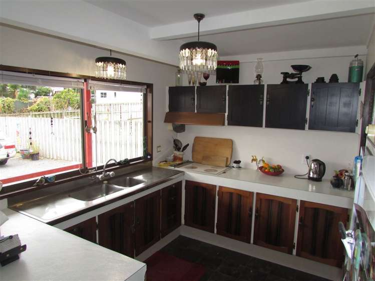 29 Taylor Avenue Paeroa_5