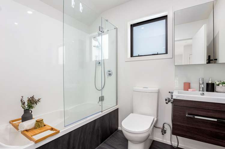 32 Astelia Way Woodridge_12