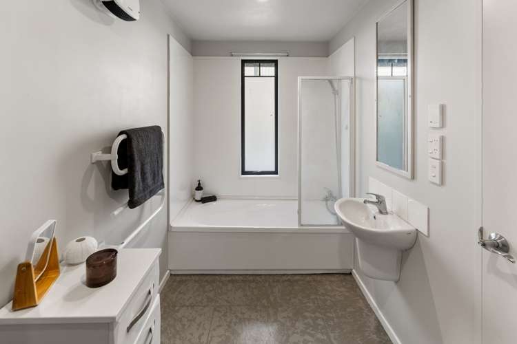 11f Towai Street Stoke_13