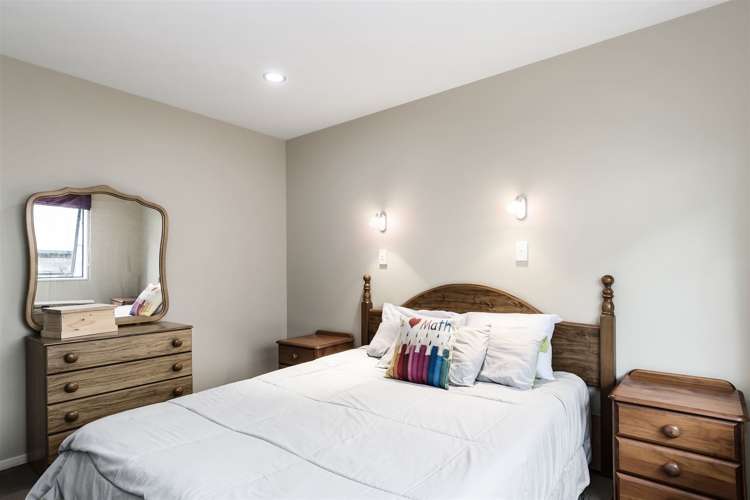 77 Acornia Close Ohauiti_15