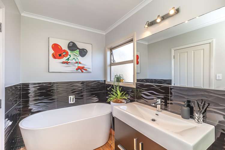 166 Bartholomew Road Levin_7