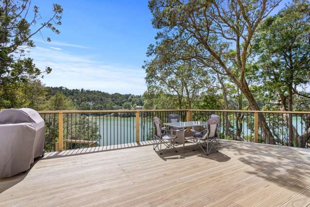 Above the Tides at Titirangi