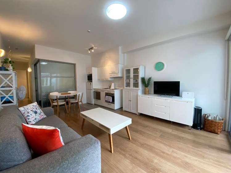 155 Beach Road Castor Bay_0