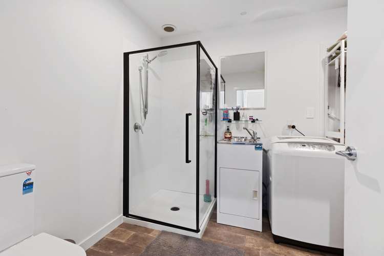 77 Anne Road Bellevue_32