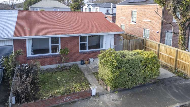 2/28 Bunyan Street Waltham_14