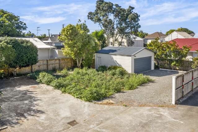 505sqm of freehold potential - price drop