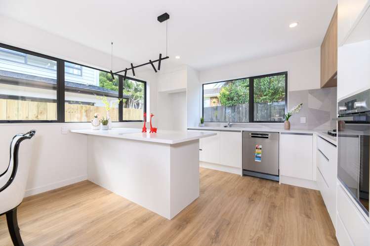 15a Koromiko Street New Lynn_11