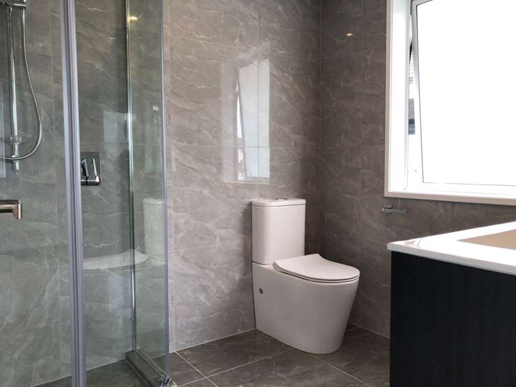 38 Koropa Road Flat Bush_13