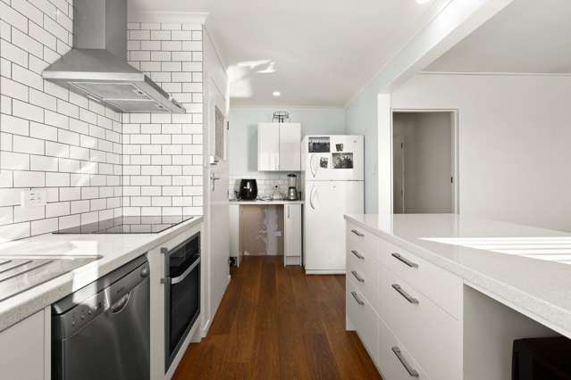 1/704 Fitzroy Avenue Mahora_1