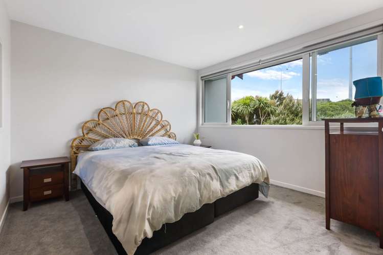 16 Patiti Parade Mangere Bridge_9