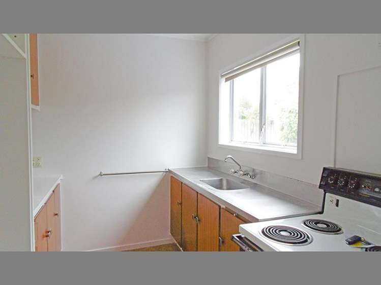 2/75 Moana Avenue One Tree Hill_2