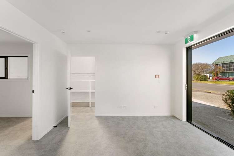 Unit 2, 17 Birch Avenue Judea_7