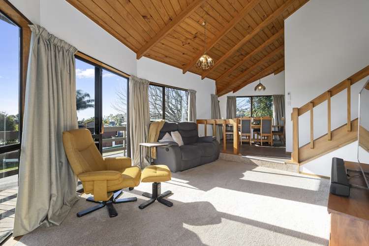 14 Holmburn Street Welcome Bay_5