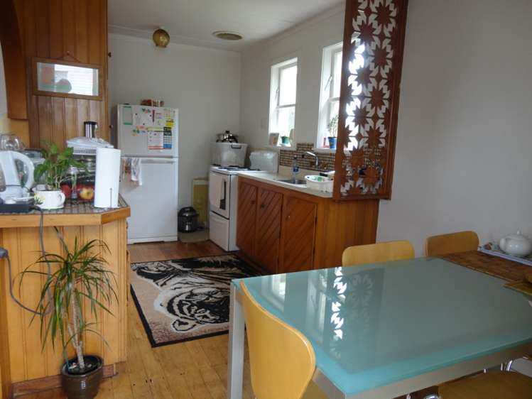 35 Preston Avenue Mount Albert_5