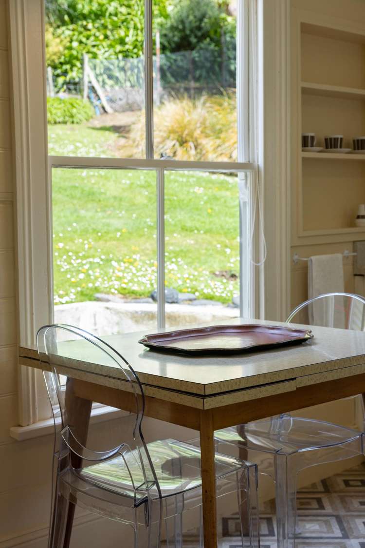 257 Beach Road Akaroa_13