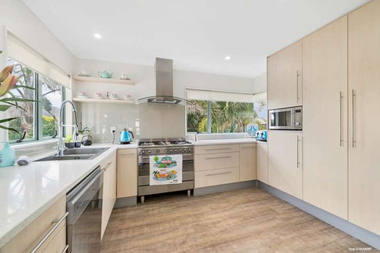 61 Alec Craig Way Gulf Harbour_8