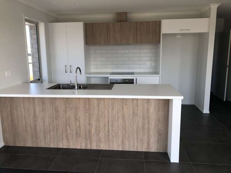 2 Pioneer Crescent Omokoroa_3