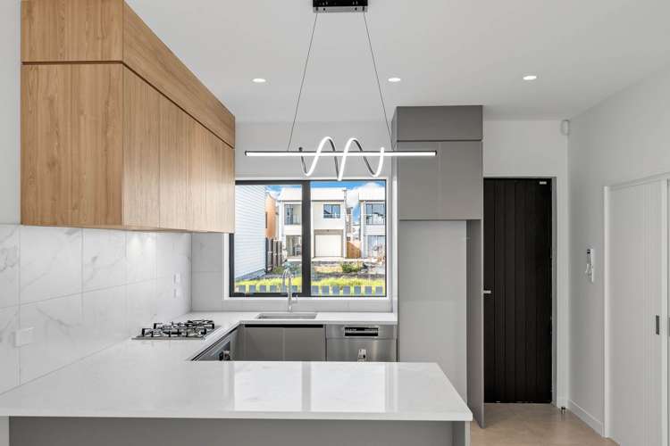 16 Tukauri Place_0