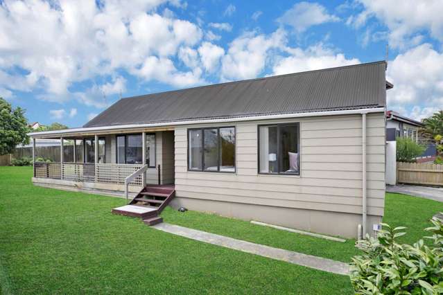 18 Greenstone Place Clover Park_1