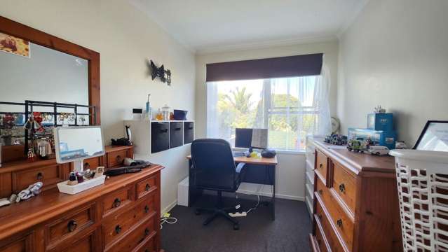 1/22C West Coast Road Glen Eden_2