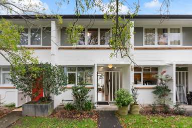 7/142 Howe Street_1