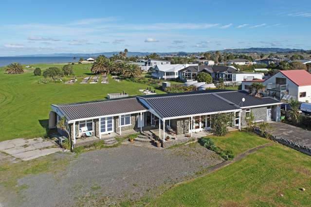 20 F Lowry Road Whakatiwai_4