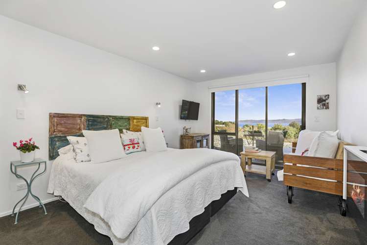 2/15 Boundary Road Waipahihi_17