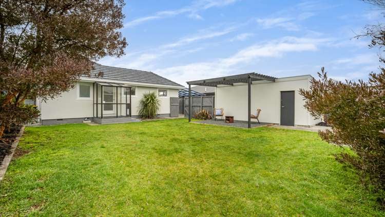 43 Vivian Street Burwood_13