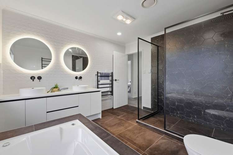 31 Regis Lane Flat Bush_27