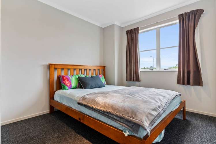 206 Carnoustie Drive Wattle Downs_13