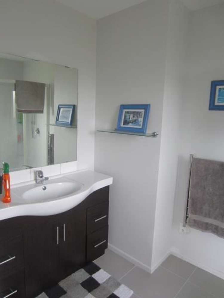 101 Te Puia Drive Aotea_5