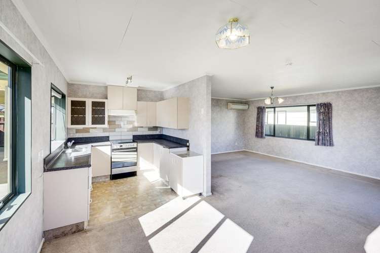 807a Ellison Road Parkvale_10