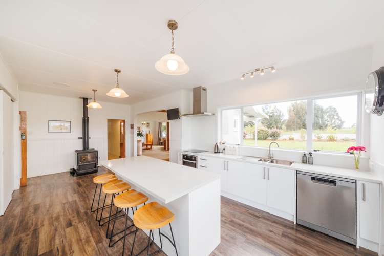 283 Forlong Road Feilding_17