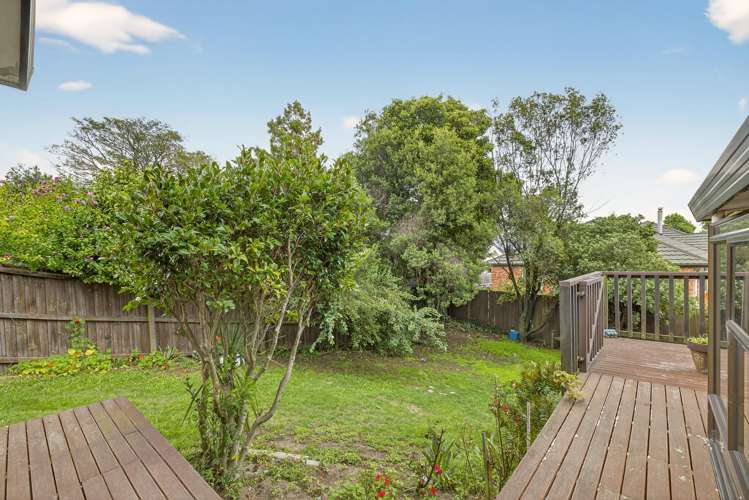 302 Lake Terrace Road Shirley_32