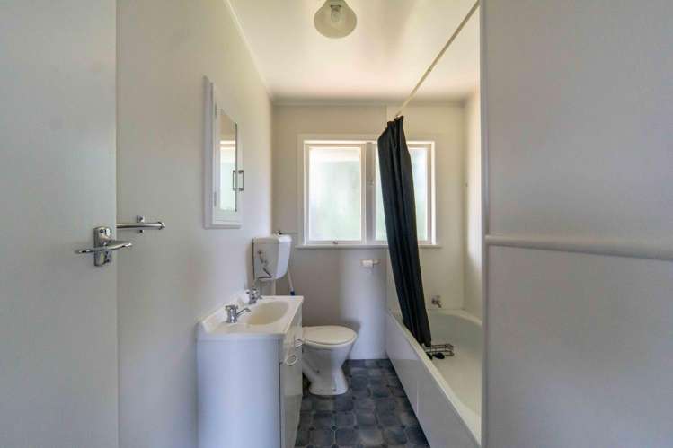4/10 Islington Street Frankton_4