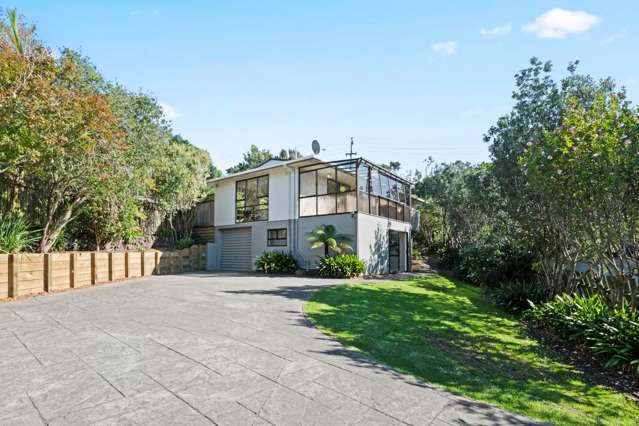 41 John Dee Crescent Red Beach_1