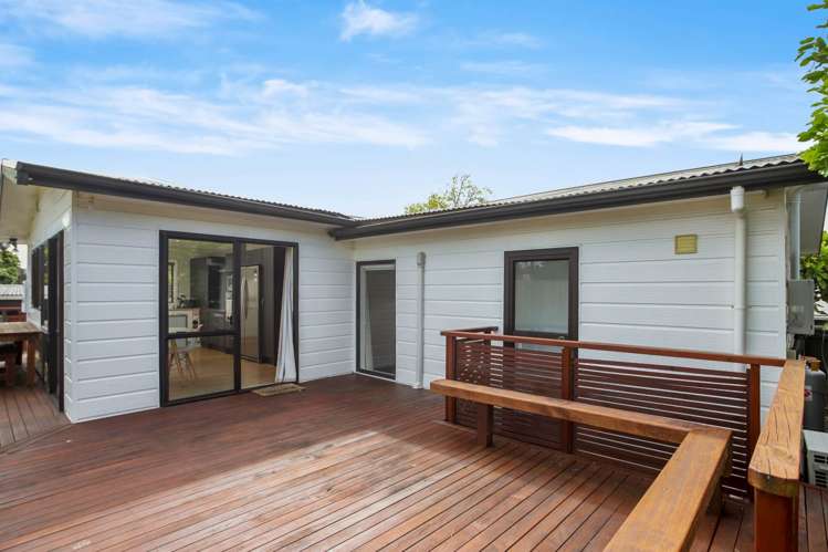 1/90 Rosier Road Glen Eden_8