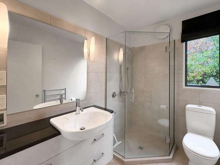 2/22 Queens Av Merivale_13