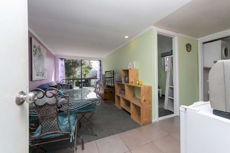 85 Victory Road Laingholm_15